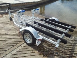 <b>Seatrail Double Standup PWC Trailer (DBLSUPWC)</b><br>Suits 2 x stand up PWC (Jet Ski), or 2 x older 2 seater skis